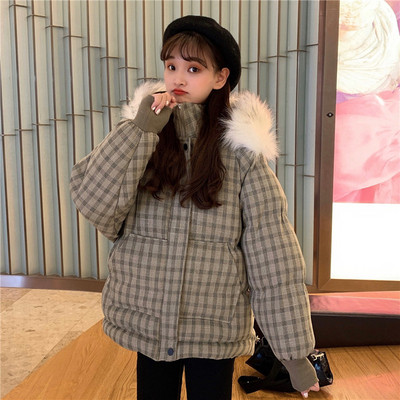 Kockás téli kabát cipzárral és kapucnival pehelyes