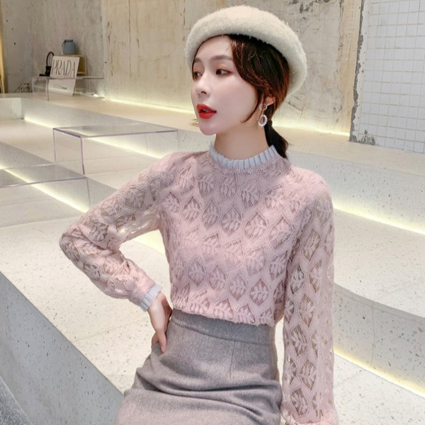 Γυναικεία  μπλούζα με δαντέλα σε λευκό, ροζ και μαύρο χρώμα