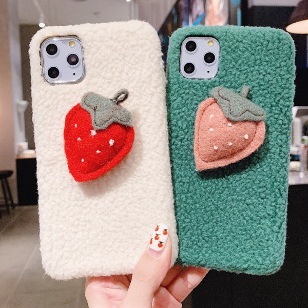 Χνουδοτή θήκη 3D φράουλα για το Iphone 11 Pro Max σε λευκό και πράσινο χρώμα
