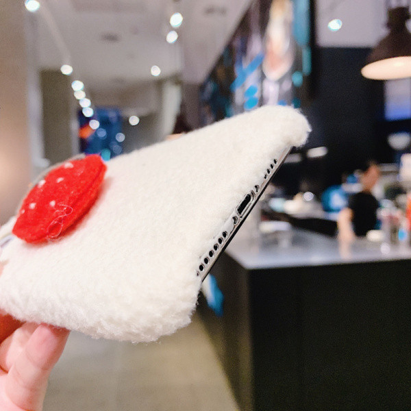 Χνουδοτή θήκη 3D φράουλα για το Iphone 11 Pro Max σε λευκό και πράσινο χρώμα