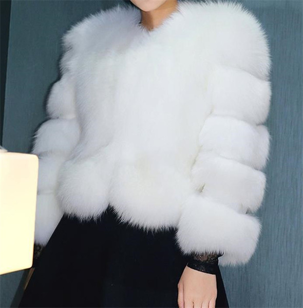 Дамско зимно  пухено палто къс модел в няколко цвята 