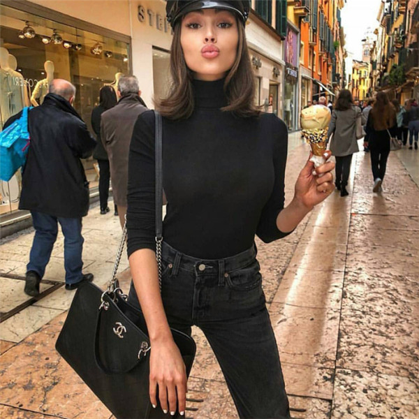 Női napi body pólógallérral, fekete és narancs színben