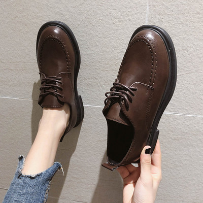 Καθημερινά γυναικεία υποδήματα οικολογικού δέρματος με κορδόνια σε καφέ και μαύρο χρώμα