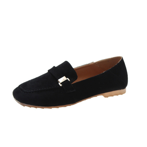 Öko velúrból készült modern női cipő fekete és bézs csattal