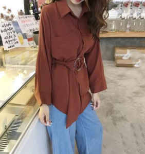 Μοντέρνο γυναικείο πουκάμισο με ασύμμετρη μοτίβο με ζώνη στη μέση σε διάφορα χρώματα