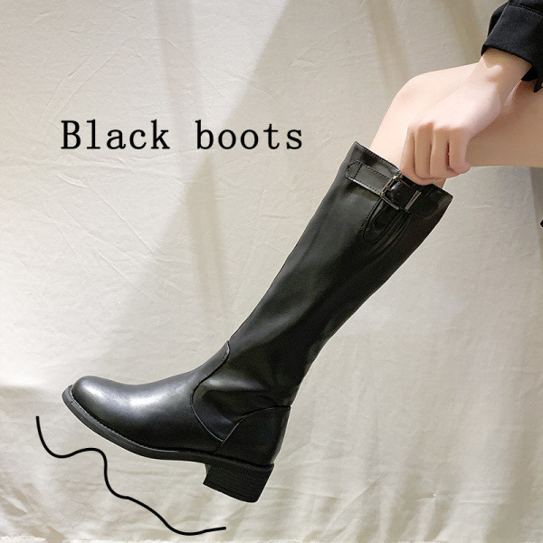 Eko bőrből készült alkalmi női csizma csattal és cipzárral fekete színben