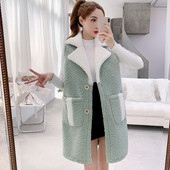 Női plüssmellény három színben, gombokkal és zsebekkel