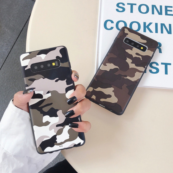 Husă pentru Samsung S10+ cu model de camuflaj în maro și gri