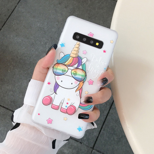 Matt tok egyszarvúval és flamingóval Samsung S10-hez