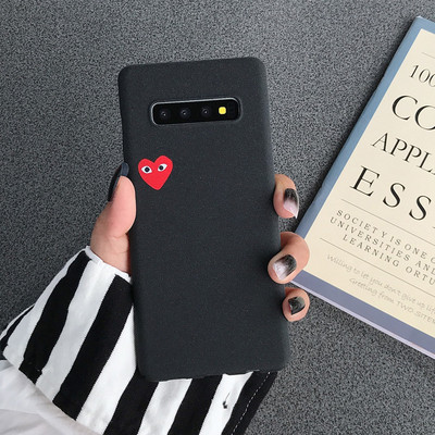 Spate dur mat cu inimă pentru Samsung S10 în roșu și negru
