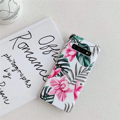 Husa cu model floral in roz si bej pentru Samsung S10