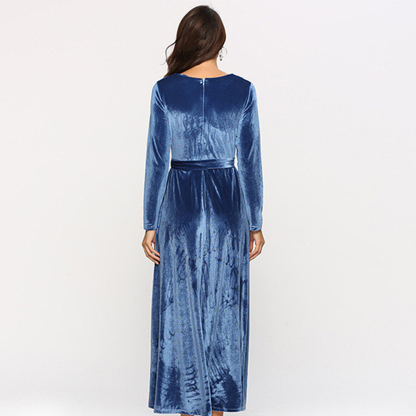 Stílusos női hosszú bársonyruha hosszú ujjú kék színben