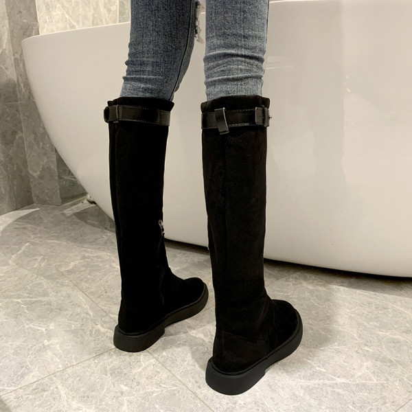 Őszi-téli női csizma lapos talppal öko velúrból fekete színben