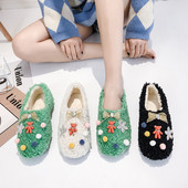 Soft γυναικείες παντόφλες με 3D Στοιχεία σε Μαύρο, Πράσινο και Λευκό χρώμα