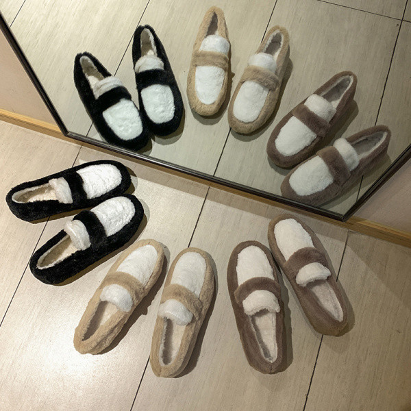 Alkalmi női pehelypapucs télre