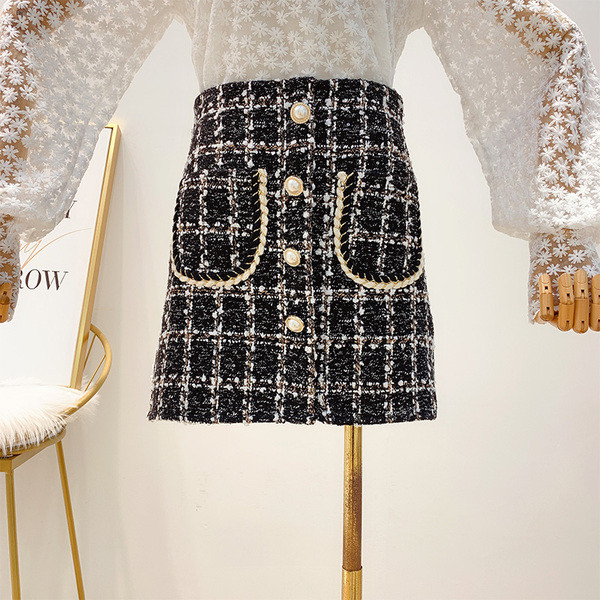 Κομψή  καρό φούστα με κουμπιά και ψηλή μέση με τσέπες 