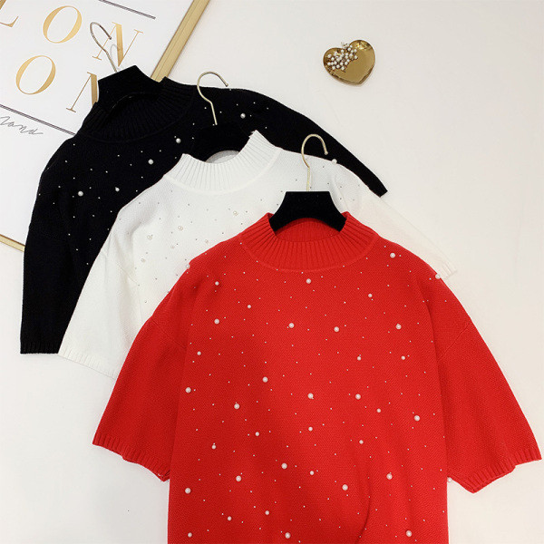 Πουλόβερ με κοντό μανίκι και πέρλες σε λευκό, μαύρο και κόκκινο χρώμα