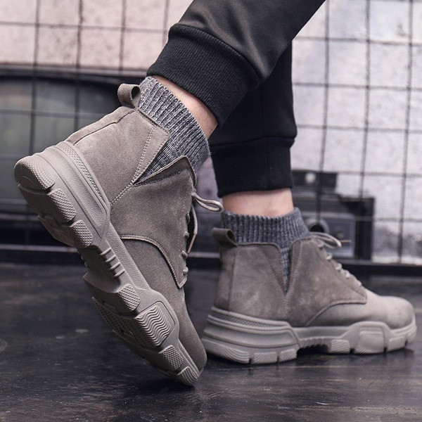 Μοντέρνες χειμερινές ανδρικές μπότες σε οικολογικό σουέτ με κορδόνια σε τέσσερα χρώματα