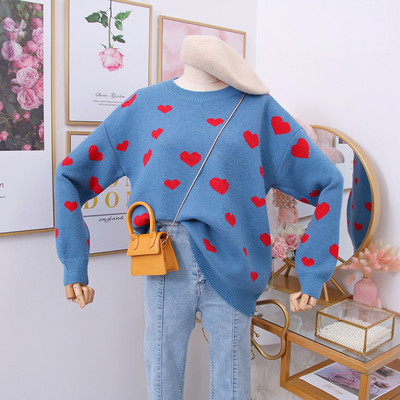 Modern női pulóver kerek nyakkivágással, hosszú ujjú szívecskékkel, kék és piros színben