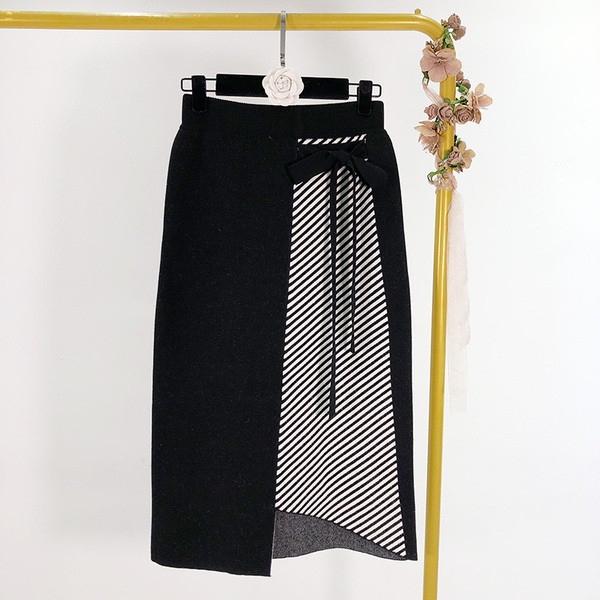 Hosszú kötött szoknya nyakkendővel több színben