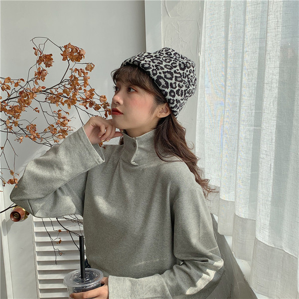 Γυναικεία casual μπλούζα σε διάφορα χρώματα με ψηλό γιακά