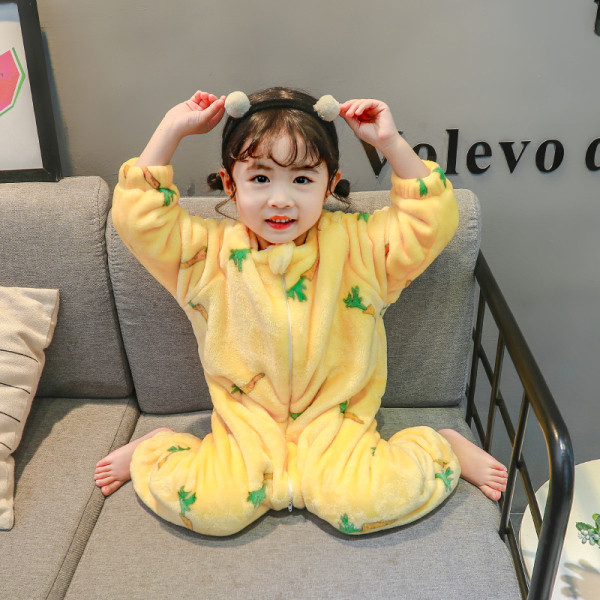 Παιδική πιτζάμα για κορίτσια σε κίτρινο χρώμα με φερμουάρ και οβάλ ντεκολτέ