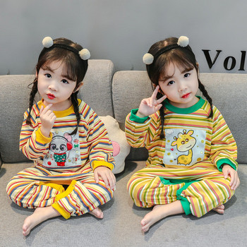 Ριγέ παιδικά πιτζάμα για κορίτσια σε τρία χρώματα με διαφορετικές εφαρμογές