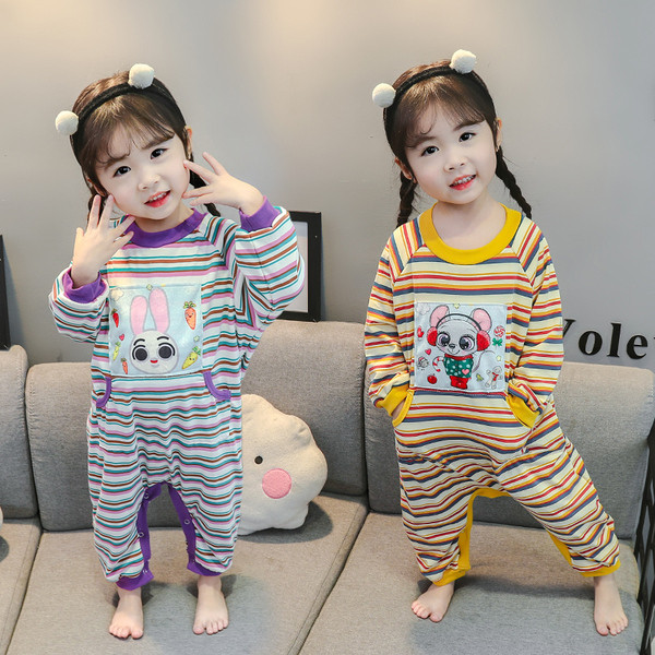 Csíkos gyerekpizsama lányoknak három színben, különböző felvitelekkel