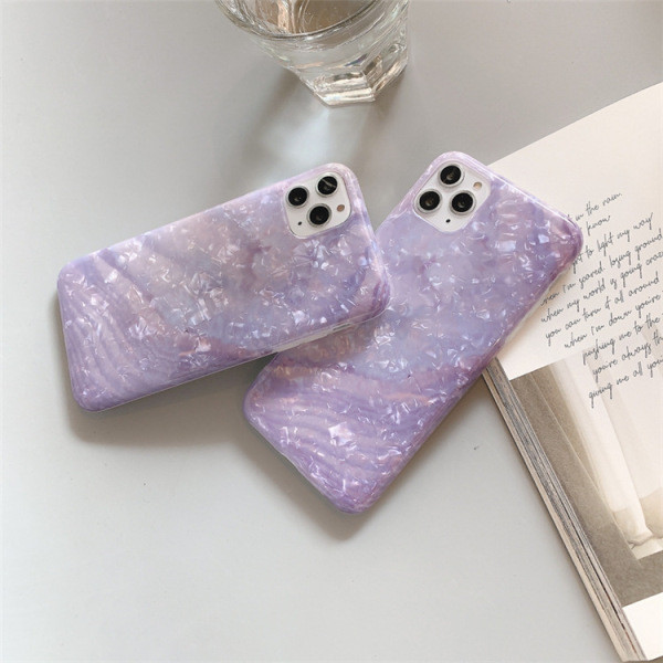 Лилав силиконов калъф с лъскав ефект за  Iphone 11 Pro Max