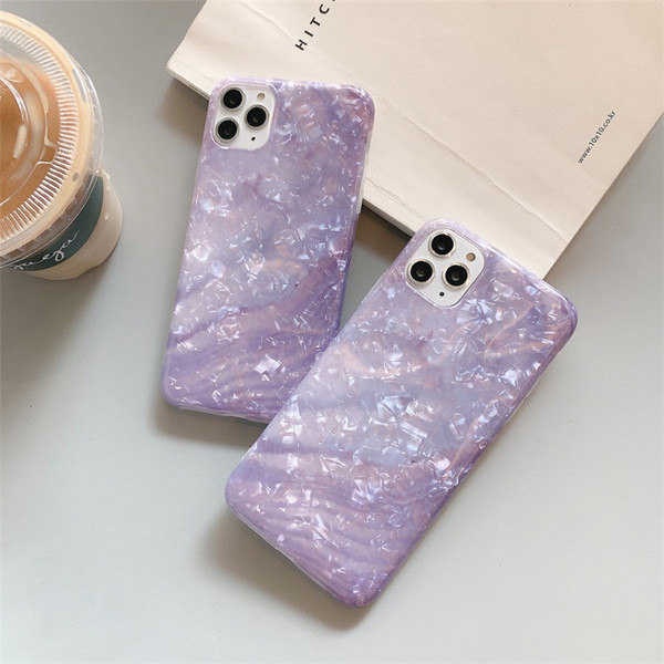Лилав силиконов калъф с лъскав ефект за  Iphone 11 Pro Max