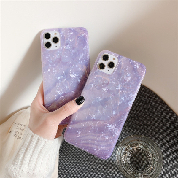 Лилав силиконов калъф с лъскав ефект за  Iphone 11 Pro Max