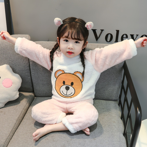 Téli gyerek pizsama lányoknak rózsaszín és sárga színben, hímzéssel