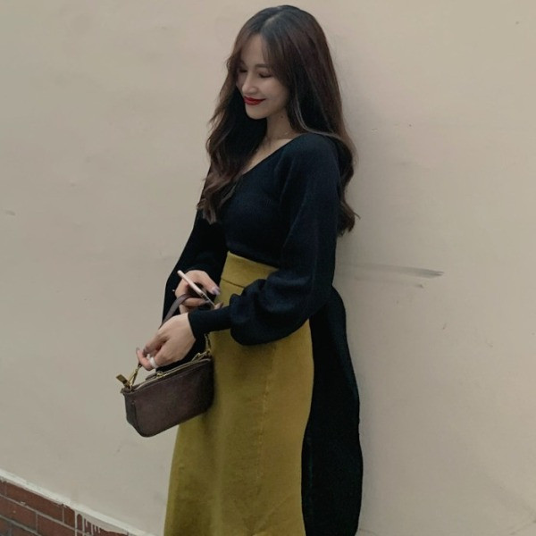 Testreszabott női szoknya, magas derékkal, sliccel mustár színű