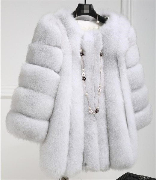 Дамско  стилно зимно пухено палто с 9/10 ръкав в няколко цвята 