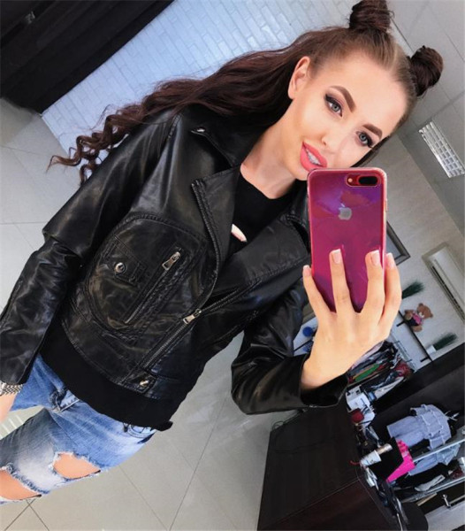 Női bőrdzseki spitz nyakkivágással, fehér, fekete és piros színben