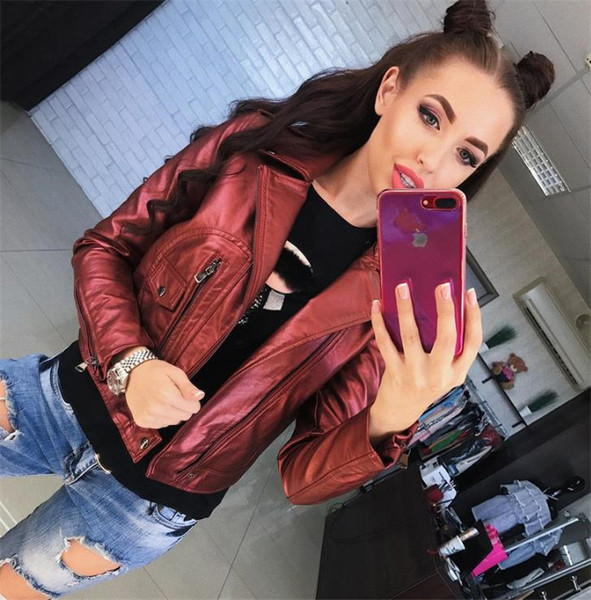 Női bőrdzseki spitz nyakkivágással, fehér, fekete és piros színben