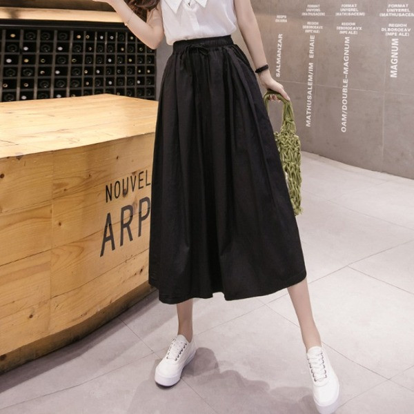 Széles szoknyanadrág elasztikus derékkal és hossza 9/10