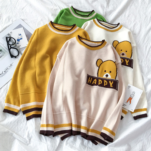 Γυναικείο πουλόβερ  με ωοειδές λαιμόκοψη και μακρύ μανίκι σε τέσσερα χρώματα