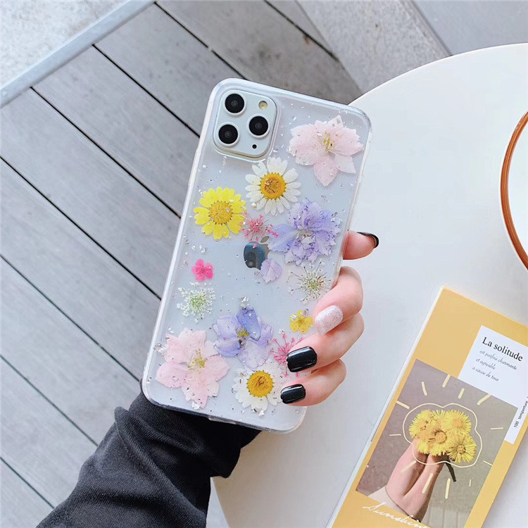 Szilikon tok virágokkal és fényes részecskékkel Iphone 11Pro Max készülékhez - két modell