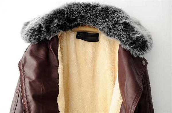 Γυναικείο φθινόπωρο-χειμωνιάτικα  μπουφάν με χνουδοτό κολάρο σε μαύρο και μπορντό χρώμα