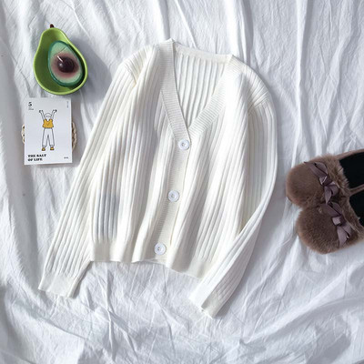 Női alkalmi kardigán három színben, gombokkal és V-nyakkal