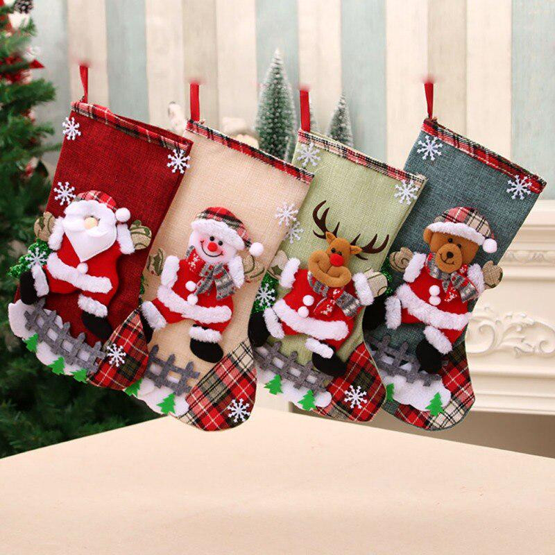 Декоративен коледен чорап с различни 3D елементи - Дядо Коледа, снежен човек, мече и елен 