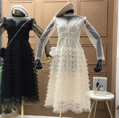 Stílusos női ruha tüll és pólógallérral fekete, bézs és lila színekben