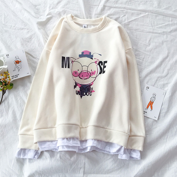 Női blúz három színben, ovális nyakkivágással és rátéttel