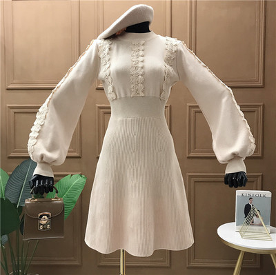 Női kötött ruha polo gallérral, csipkével és széles ujjakkal több színben