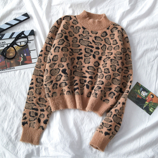 Μοντέρνο γυναικείο πουλόβερ με λεοπάρ τύπωμα σε τρία χρώματα
