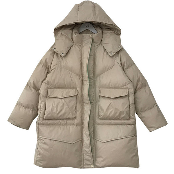 Női téli kabát kapucnival, zsebekkel és cipzárral több színben