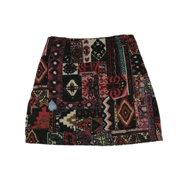 Színes női szoknya magas derékkal, három színben