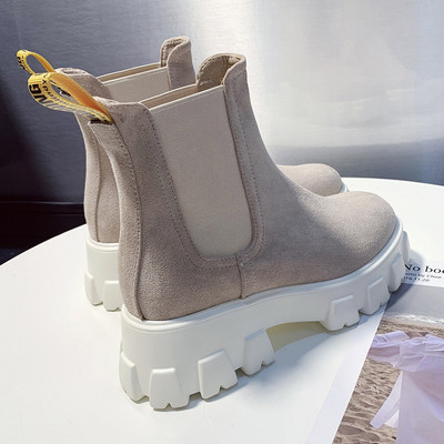 Γυναικείες μπότες από βελούδο για το φθινόπωρο-χειμώνα σε μαύρο μοβ χρώμα