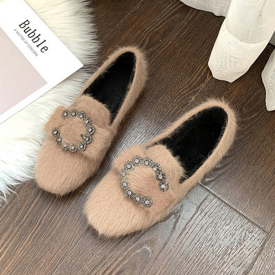 Női pehely alkalmi cipő fém csattal fekete és bézs színben - két modell